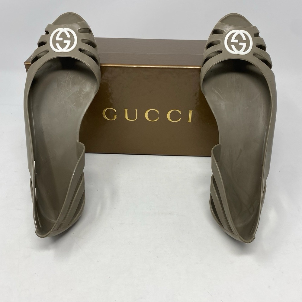 Gucci Olive Flats with White Logo